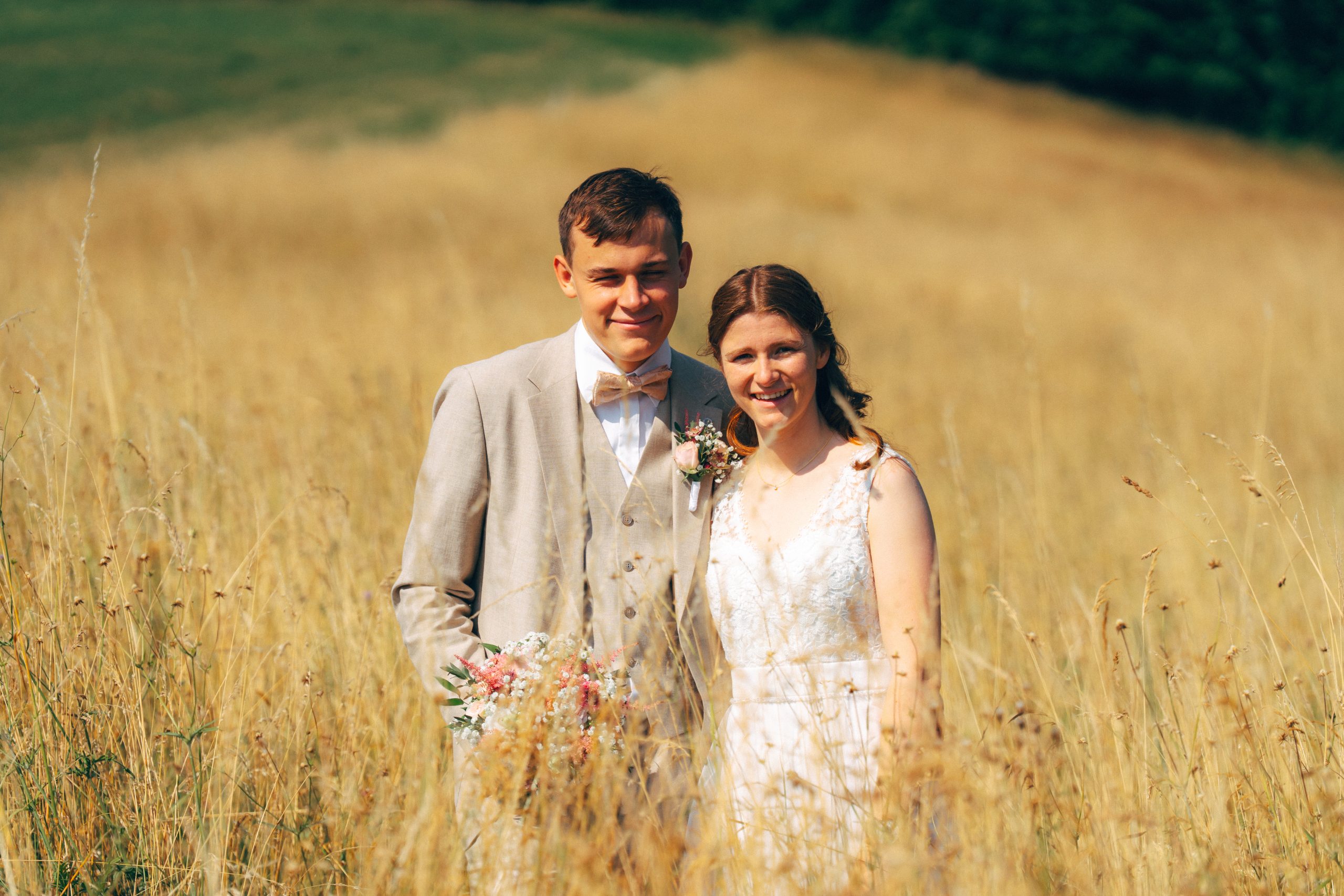 250705 Kirchliche Hochzeit – Hochzeitsreportage Kathrin und Manaël Haas Drop 01 004 RSB06790